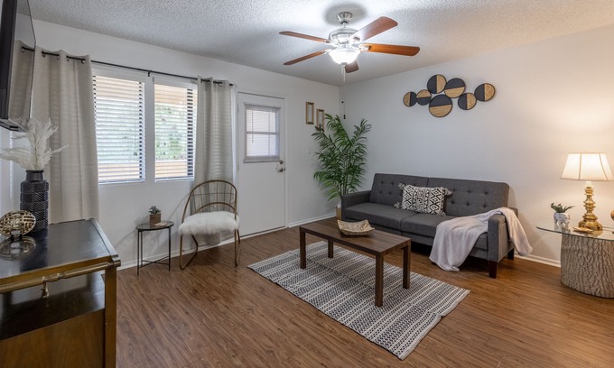 Peoria Apartment | Arizona Resort Style Oasis