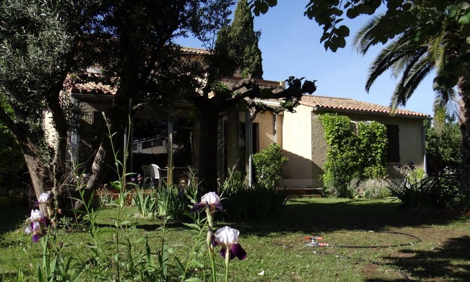 Arles House | Arlesian House Between Sea And Baux De Provence