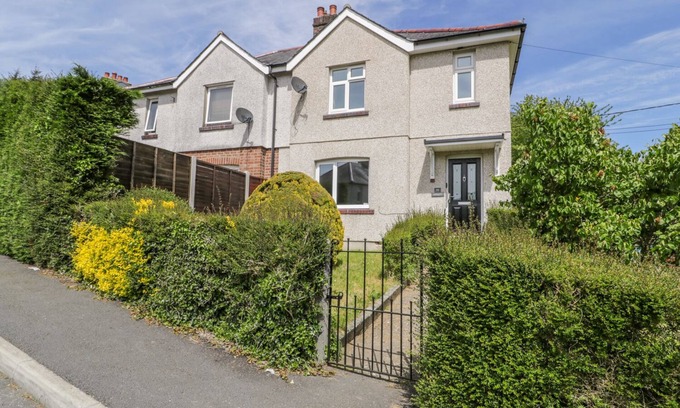 Dolgellau House | ARNANT, family friendly, character holiday cottage in Dolgellau