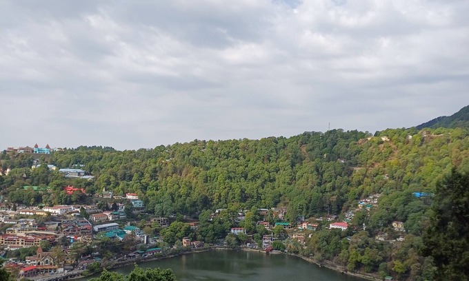Mallital Villa | Arnav Villa- Charming Naini lake view retreat in Nainital