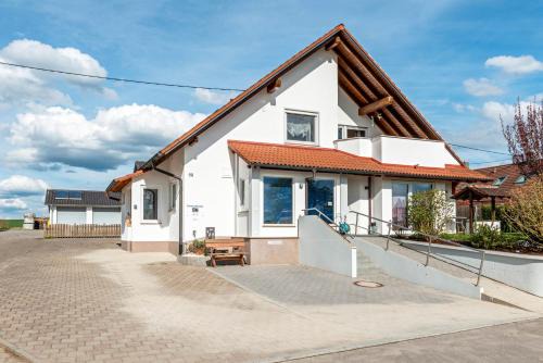 Laubbach Apartment | Arnold Laubbach