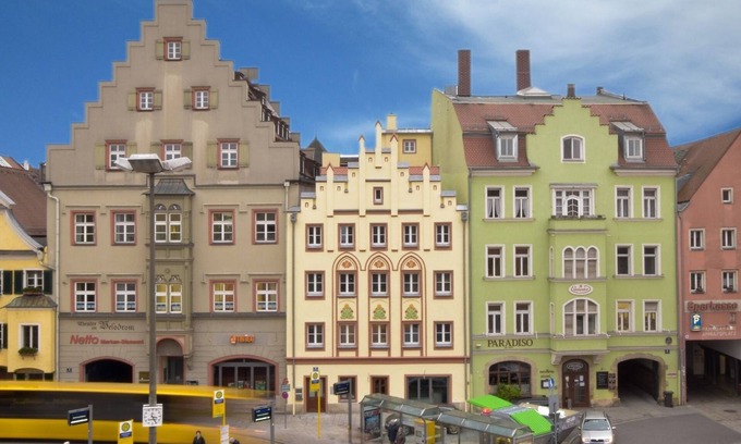 City Centre Regensburg Apartment | Arnulfsplatz Aparts