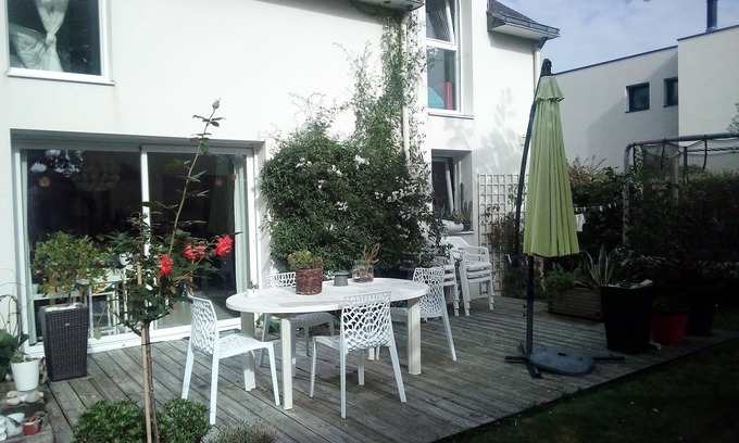 Arradon House | Arradon, Gulf of Morbihan. House 3 bedrooms, sleeps 6, garden
