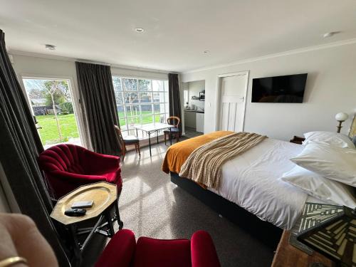 Havelock North House | Art Deco BNB