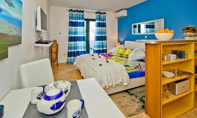 Krizna luka Apartment | Art Deco Pape Hvar
