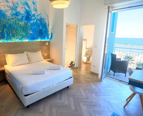 Bellaria-Igea Marina Hotel | Art Hotel La Perla