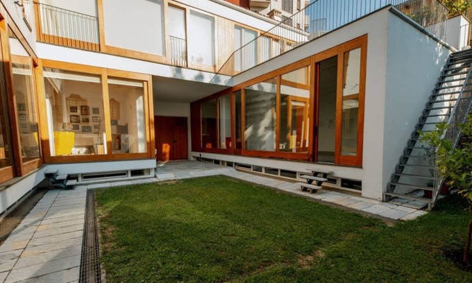 Shkoder House | Art House by PikHost