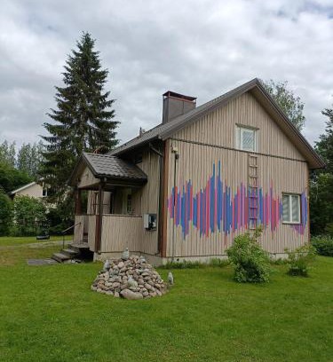 Maenttae-Vilppula Apartment | Art House & Sculpture Garden