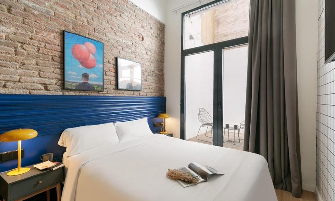 Collblanc y La Torrassa Hotel | Arte Suites by Olala Homes