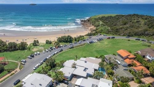 Emerald Beach Apartment | ArtHOUSE Beachfront Accommodation