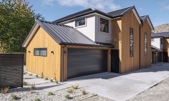 Arthur's Point Cottage | ARTHURS POINT QUEENSTOWN VILLA - HOLIDAY HOME in Queenstown