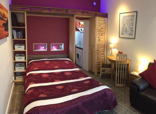 Tarbert Apartment | Artisan Studio