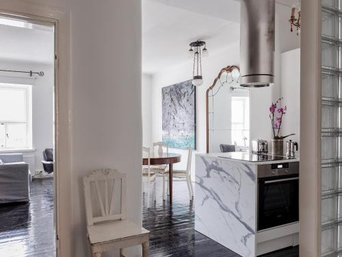 Kallio Apartment | Artist Apartment Susi