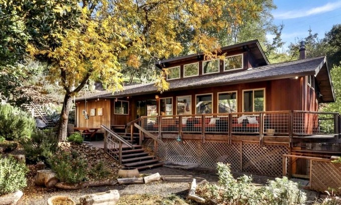 Glen Ellen House | Artist Retreat In The Best Part of Sonoma's Wine Region