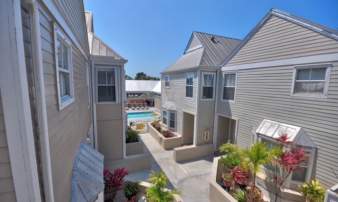Old Town Condo | ARTIST'S CONDO @ Duval Square by Rent Key West Vacations - Located on Duval