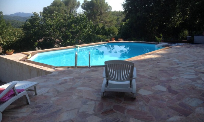 Montauroux Apartment | Artist's house in a haven of peace overlooking the Esterel