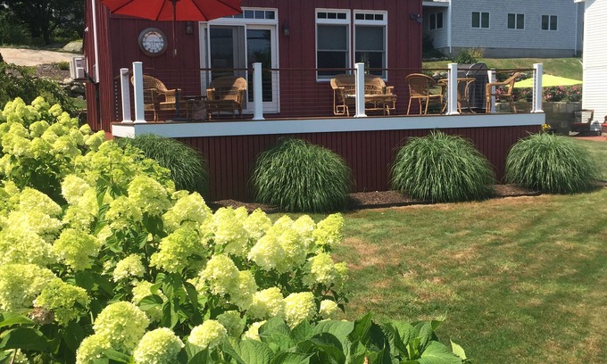 Rockport Apartment | Artist's Studio turned Guest House Sleeps up to 3