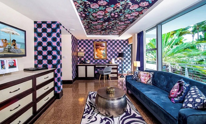 City Center Hotel | Artist Suite, National Hotel – Cabana Level w/Artful Touch