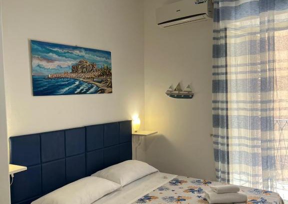 Old Town Apartment | Artista studio