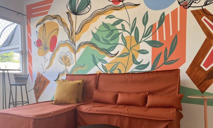 Rio Vermelho Condo | Artistic Suite Close to beach in Rio Vermelho Central
