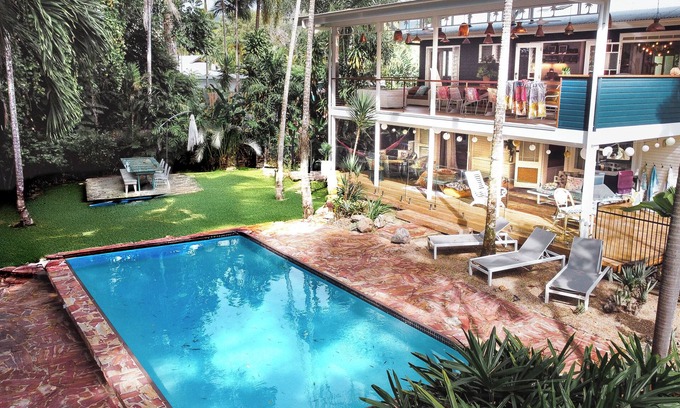 Port Douglas House | Artists' Beach House, on the beach path