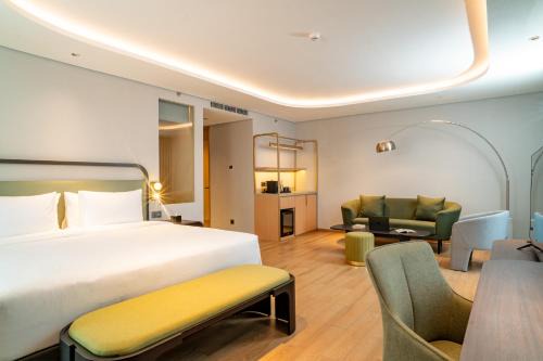 Gunung Putri Hotel | ARTOTEL Living World Kota Wisata