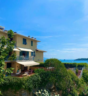 Portovenere Apartment | ARTs at Portovenere