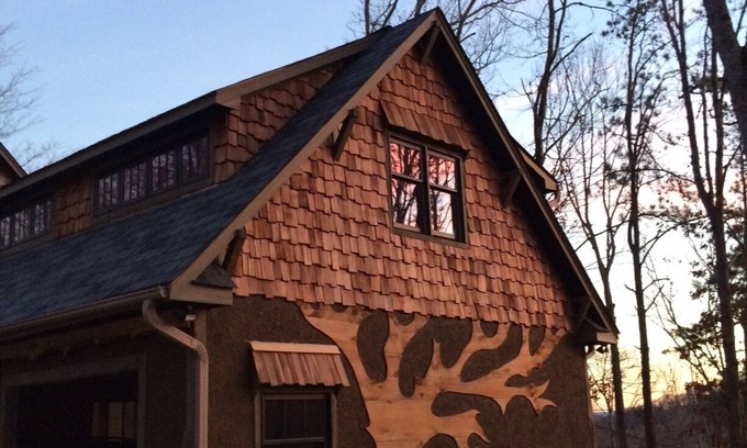Skyland Bed & Breakfast | ARTSY MOUNTAIN VIEW LOFT