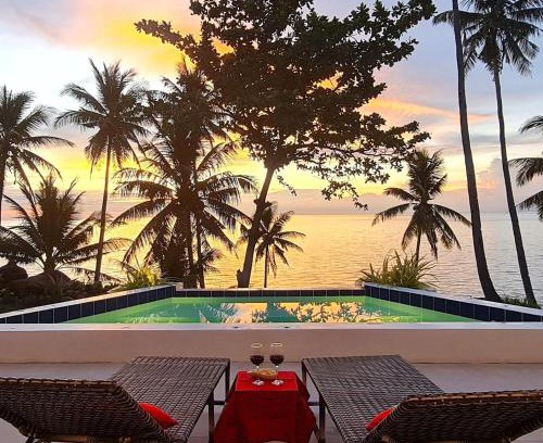 Mambajao House | ArtVilla Camiguin - Luxus Homestay mit Infinity Pool und Sunset View