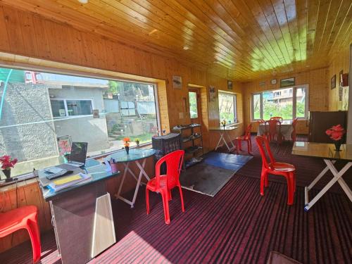 Aru Valley Apartment | Aru Heights Guest House