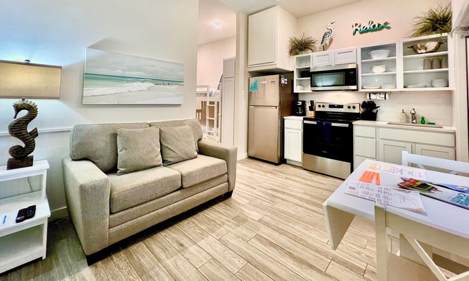 Corpus Christi Condo | Aruba Bay Resort Condo #107