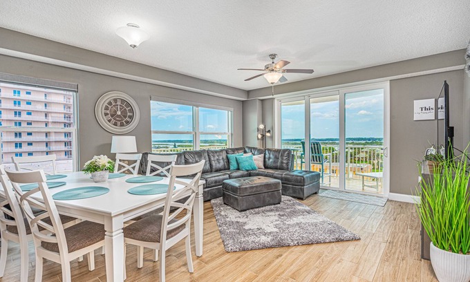 Ocean View Halifax Estates Condo | Aruba Condo - Ocean and River View #607