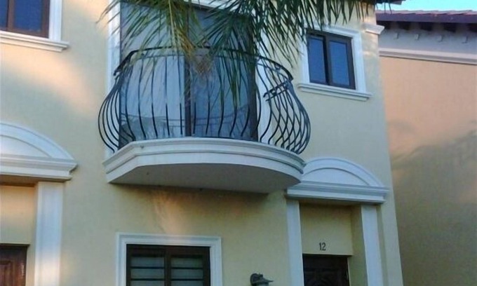 Malmok House | Aruba Gold Coast 2/Bed/2.5 Bath TownHouse/Gated Community