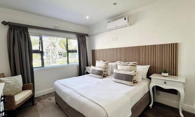Lakeside Apartment | Arum Self catering - King Unit