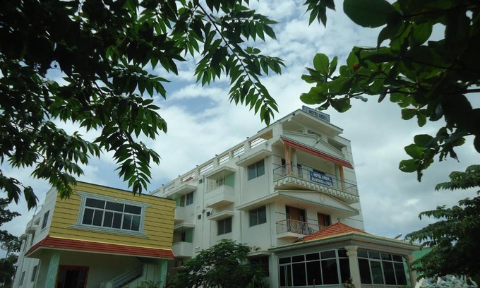 Yelagiri Hotel | Aruvi Hotel