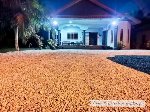 Sekinchan House | ARY&ZZ Homestay for islam guests
