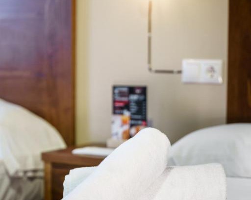 La Font de la Figuera Hotel | AS HOTELES FUENTE LA HIGUERA direccion Albacete