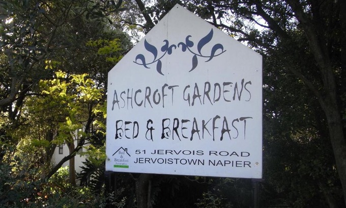 Napier Bed & Breakfast | Ashcroft Gardens Bed & Breakfast