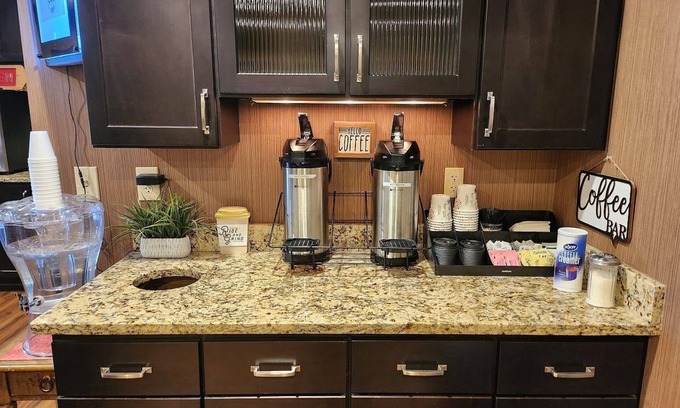 Florence Hotel | Ashley Quarters Hotel Cincinnati Airport