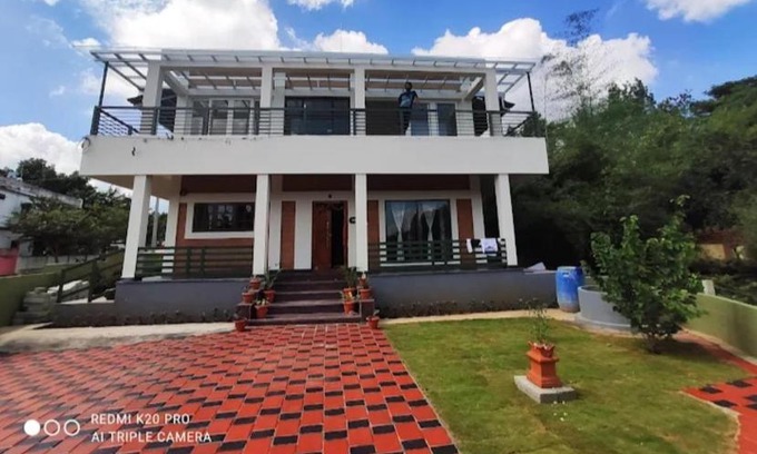 Madapura House | Ashraya home stay