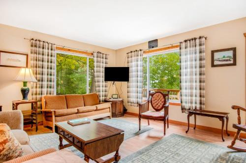 Phelps House | Ashton House