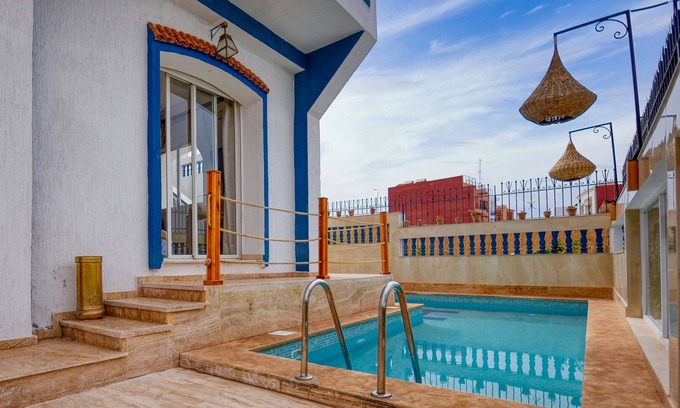 Imi Ouaddar Apartment | Aslem studio apartment ensuite shower