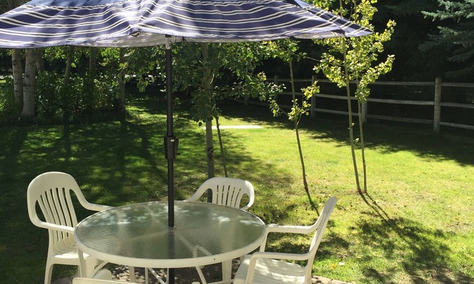 Hailey House | Aspen Grove Suite is a quiet retreat location.