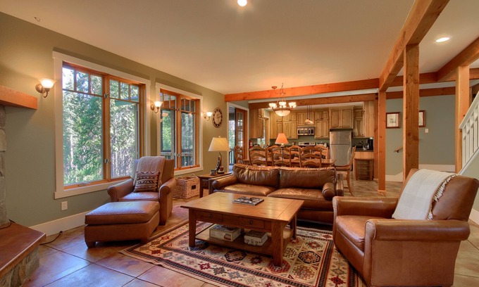 Fish Camp House | Aspen House in Fish Camp- 2 Miles from Yosemite's South Entrance!