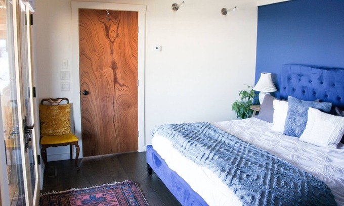 Brush Creek Village Ski Chalet | Aspen’s Hilltop Chalet