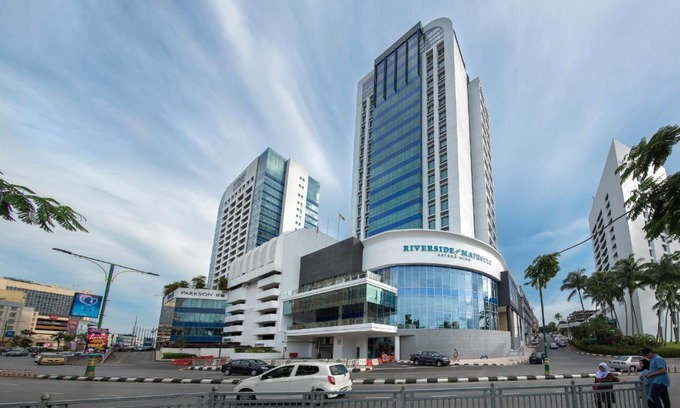 Kampung Surabaya Hotel | Astana Wing - Riverside Majestic Hotel