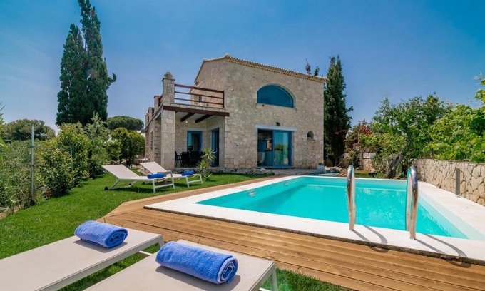 Neromilos Villa | Astarte Villas - Beach Villa Nout