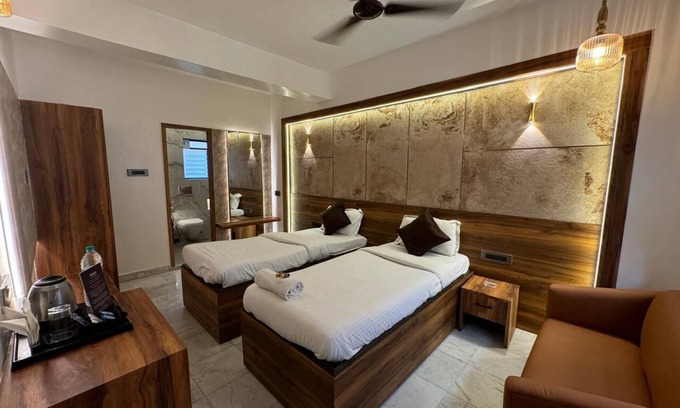 Park Street Hotel | Aster Guest House