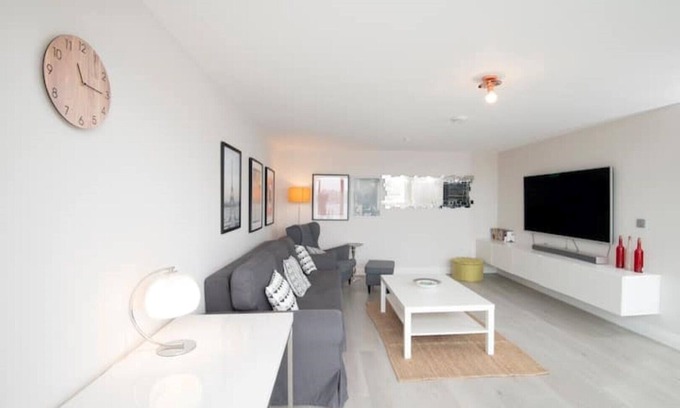 Bray on Thames Apartment | Aston Henry James Luxury apartment in Maidenhead