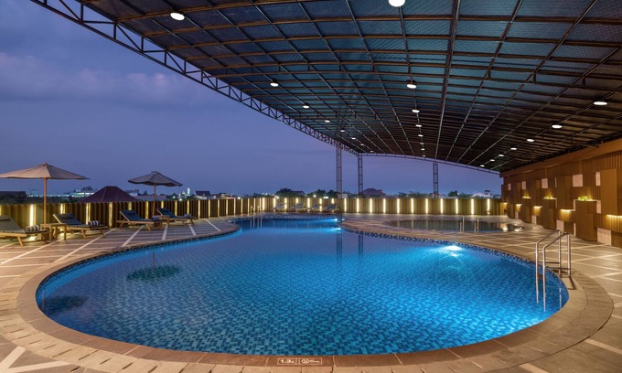 Pekalongan Hotel | Aston Pekalongan Syariah Hotel & Conference Center